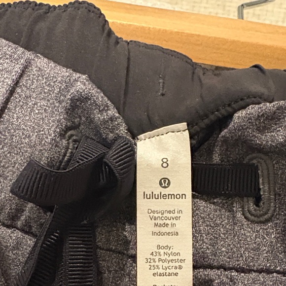 Lululemon On The Fly Pant *28" - Picture 5 of 6